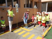 Децата убеждават: Трябва да спазваш правилата, защото не се знае какво ще е бъдещето ти след това