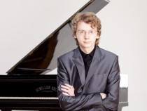 Една от младите надежди на руската клавирна школа свири в София