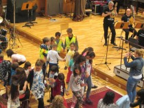 Най-добрите млади фолклорни таланти ще огласят утре Първо студио на БНР