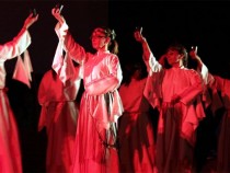 "Магията на Родопа" – фолклорен спектакъл с бенефис на Валя Балканска и гайдаря Петър Янев