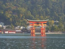 Плаващият храм