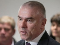 Валентин Златев и Марешки в задочен спор за поевтиняването на горивата