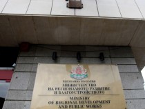 МРРБ: Спазени са процедурите по издаване на разрешение за строеж за реконструкция на пристанище "Карантината"