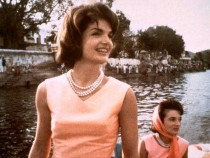 Книгата "Красив имидж", посветена на Джаки Кенеди, вече е на българския пазар