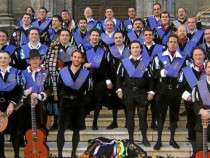 Испанска група свири за пловдивчани