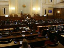 ДПС и ВМРО си размениха остри реплики заради Луковмарш