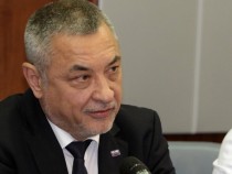 Симеонов: Ангелкова е поискала 20 дка плаж край Слънчев бряг да бъде обявен за частна собственост