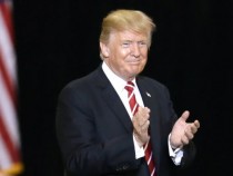 Върховният съд на САЩ подкрепи наложената от Тръмп забрана за пътуване, засягаща няколко предимно мюсюлмански държави