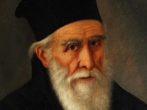 Архимандрит Кирил Нектариев с паметник в родния Сопот