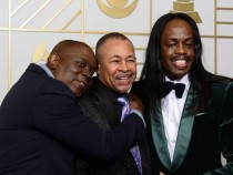 „Ърт, Уинд енд Файър“ сред северни сияния