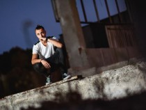 Тонрежисьор представя дебютния си рап албум