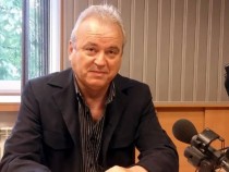 Излезе от печат "Франция, разреши ни да те обичаме“ от Димо Райков