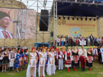 Ваня Балканска и "100 Каба Гайди" откриха Осмия събор на българите в Украйна