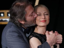 "Честита съпруга" в "Сцена на кръстопът"