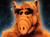 Почина един от сценаристите на "Алф"