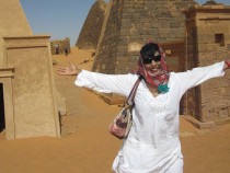 До Австралия с авторката на най-горещия дамски роман „Лара“, Оля Ал Ахмед опровергава предразсъдъците за Судан