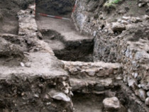 При разкопките край Русокастро е открита крепостна стена с бойна кула