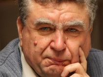 Литературният критик Марин Георгиев в опит за портрет на поетесата Венета Вълева