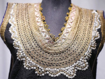 Росица Радева реставрира народни носии и чрез тях опознава интересни житейски съдби