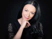 Честит рожден ден на актрисата Ивана Папазова!