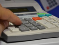 Бизнесът определи масовата подмяна на касови апарати като пореден удар за икономиката