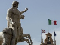 Италианските управляващи дават заден по отношение на големия бюджетен дефицит