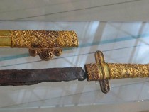 Показват меча и пръстена на Хан Кубрат