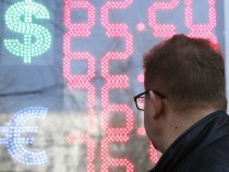 Русия е намалила ролята на долара в икономиката си, според "Уолстрийт джърнъл"