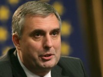 Основната причина за високия ръст на миграцията в чужбина са ниските заплати в България, сочи социологическо проучване