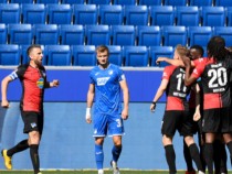 Няма да наказват Херта за прегръдките