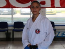 Ивет Горанова: Не знам как ще тренираме на метър и половина, като каратето  е контактен спорт