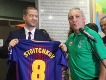 Христо Стоичков критикува Барса заради Кике Сетиен