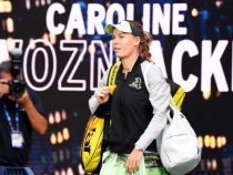 Вожняцки мисли за връщане на корта, но за турнир на двойки