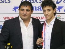 Едмонд Назарян завърши средно образование със златен медал