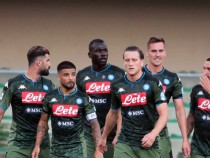 Наполи продължава победния си ход в Италия