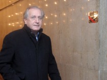 Спас Русев купува 1000 абонаментни карти за сектор „В“