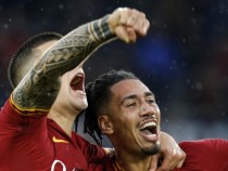 Ювентус иска Крис Смолинг