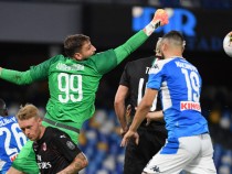 Наполи и Милан си поделиха 2:2