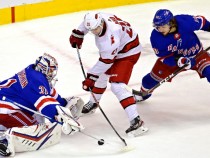 Каролина си осигури място в плейофите на НХЛ