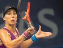 Елица Костова отпадна в Прага