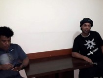 Роналдиньо се явява в съда в Асунсион