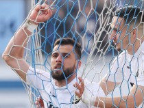 Нападател на Славия извън терена до края на годината