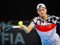 Австралиец си уреди двубой с Беноа Пер в София