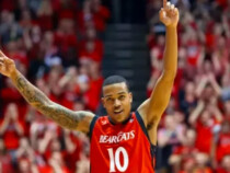 Започва натурализирането на американски гард