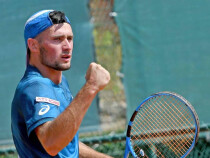 Донев отпадна в Черна гора