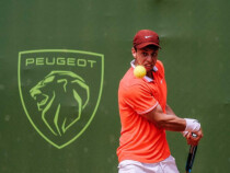 Адриан Андреев отпадна в Севиля