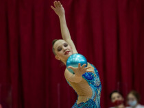 Злато и 10 пируета за Татяна Воложанина на турнира в Атина