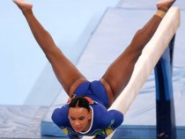 Ребека Андраде спечели златен и сребърен медал в първите два финала на СП по спортна гимнастика