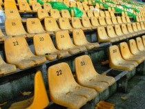 Халф на Нефтохимик напусна заради неплатени заплати