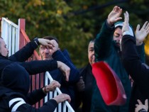 Масов бой забави дербито на "Българска армия"